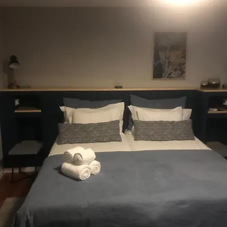 Ilha 12 Guest house