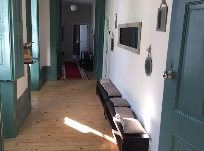 Ilha 12 招待所 科英布拉