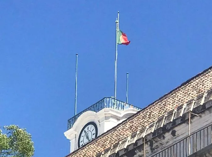 Ilha 12 招待所 科英布拉