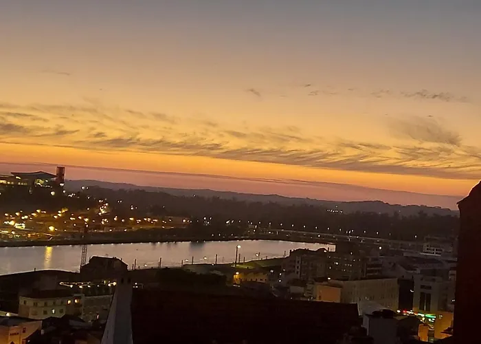 Ilha 12 招待所 科英布拉